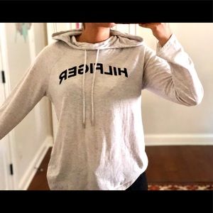 White Tommy Hilfiger hoodie style shirt